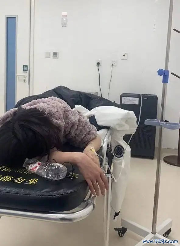 颖儿共享割胆手术阅历 暗示割胆并不可怕